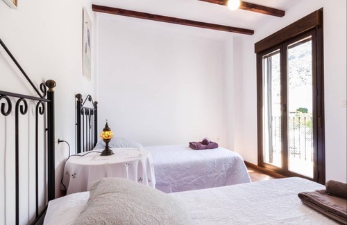Niguelas Cottage | 150 m² Cottage ∙ 3 bedrooms ∙ 6 guests