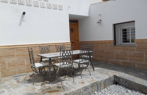 Cuevas del Campo House | 150 m² House ∙ 3 bedrooms ∙ 7 guests