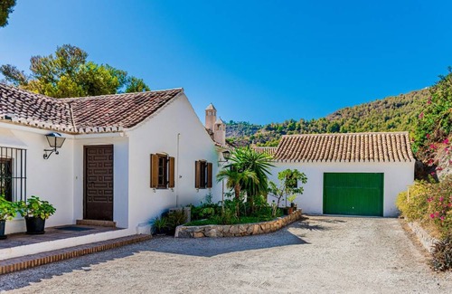 Almunecar House | 150 m² House ∙ 3 bedrooms ∙ 6 guests