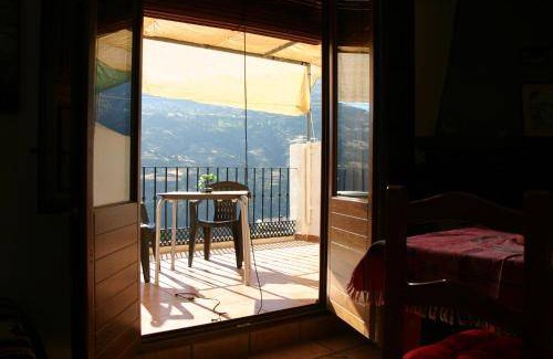 Bubion House | 150 m² House ∙ 5 bedrooms ∙ 10 guests