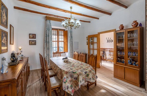 Pinos Puente House | 150 m² Maisonette ∙ 5 bedrooms ∙ 14 guests