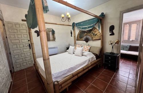 Salobrena House | 160 m² House ∙ 3 bedrooms ∙ 6 guests