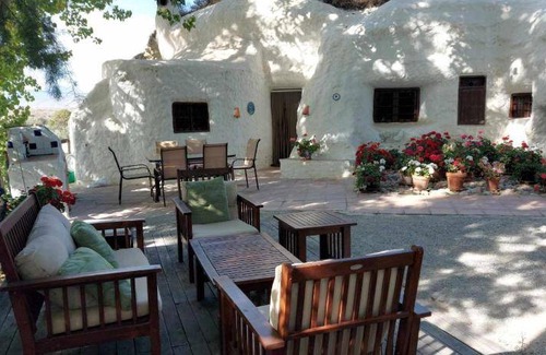 Baza House | 160 m² House ∙ 6 guests