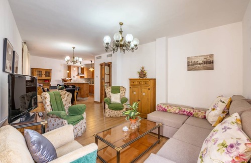 Albunuelas House | 170 m² House ∙ 5 bedrooms ∙ 8 guests