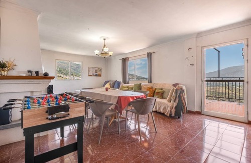 Lanjaron House | 180 m² House ∙ 4 bedrooms ∙ 15 guests