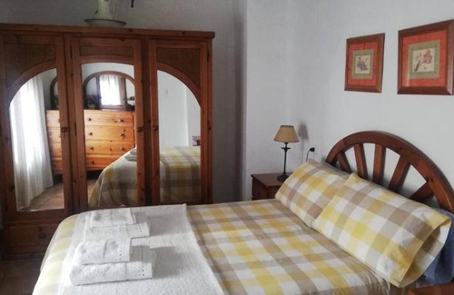 Portugos House | 180 m² House ∙ 6 bedrooms ∙ 12 guests