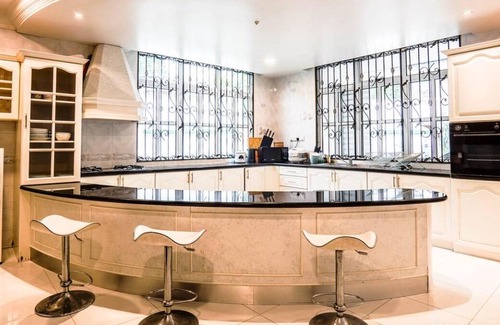 Federal Territory of Kuala Lumpur House | 186 m² House ∙ 4 bedrooms ∙ 16 guests