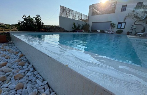 Alomartes House | 200 m² House ∙ 4 bedrooms ∙ 9 guests