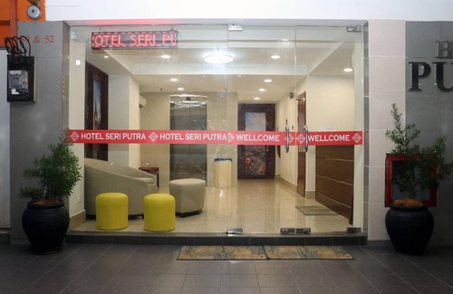 Kuala Lumpur City Centre Hotel | 24 m² Hotel ∙ 4 guests