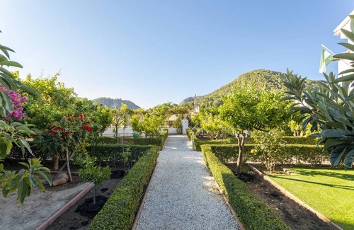 Conchar House | 290 m² House ∙ 6 bedrooms ∙ 14 guests