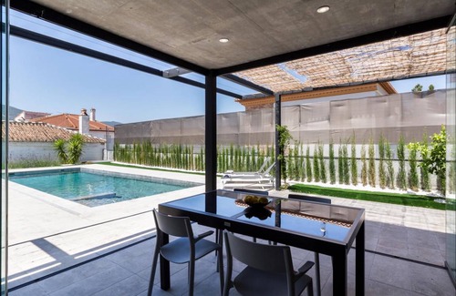 Melegis Villa | 293 m² Villa ∙ 3 bedrooms ∙ 7 guests