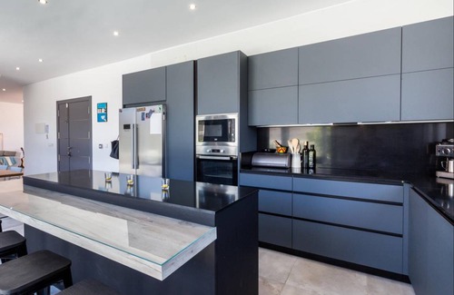 Melegis Villa | 293 m² Villa ∙ 3 bedrooms ∙ 7 guests