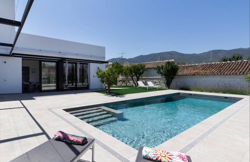 Melegis Villa | 293 m² Villa ∙ 3 bedrooms ∙ 7 guests