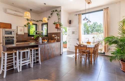 Niguelas Cottage | 296 m² Cabin ∙ 2 bedrooms ∙ 4 guests