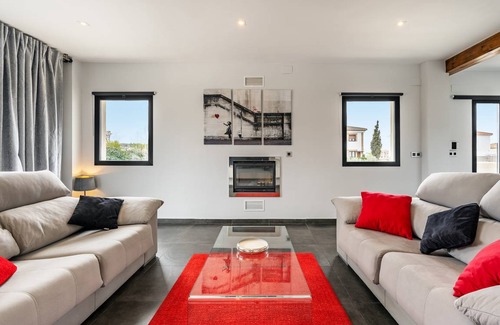 Las Gabias Villa | 300 m² Villa ∙ 3 bedrooms ∙ 6 guests