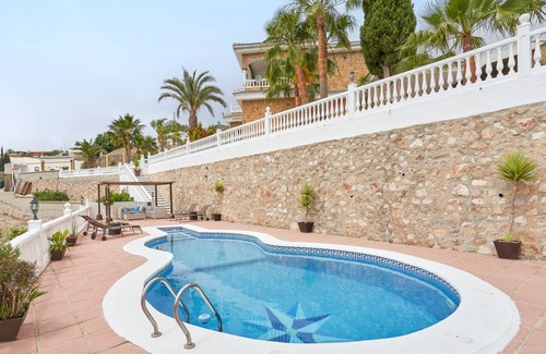 Itrabo Villa | 310 m² Villa ∙ 5 bedrooms ∙ 9 guests