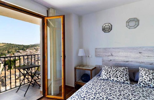 Montefrio House | 320 m² House ∙ 4 bedrooms ∙ 10 guests