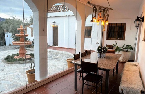 Orgiva House | 336 m² House ∙ 5 bedrooms ∙ 9 guests