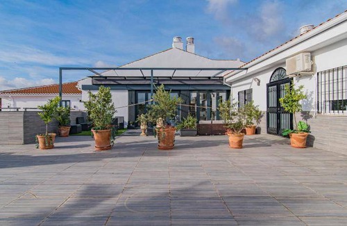 Huetor-Tajar Hotel | 37 m² Hotel ∙ 8 guests