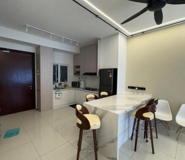 Kampung Segambut Dalam Apartment | 3Room 5 Pax stay in Mont Kiara