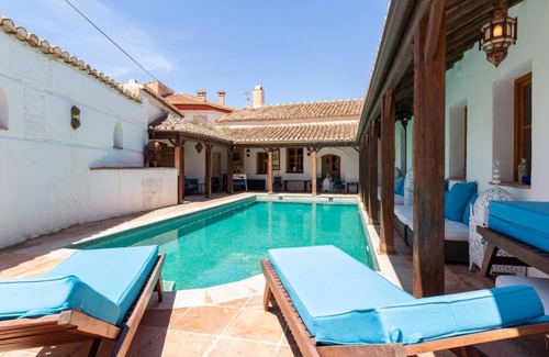 Melegis Other | 423 m² Accommodation ∙ 4 bedrooms ∙ 8 guests