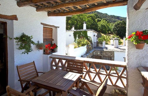 Bubion Apartment | 50 m² Apartment ∙ 2 bedrooms ∙ 4 guests