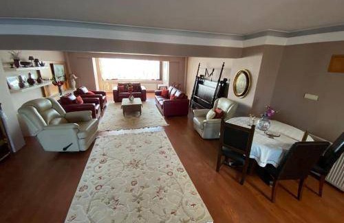 Sariyer House | 500 m² House ∙ 6 bedrooms ∙ 12 guests