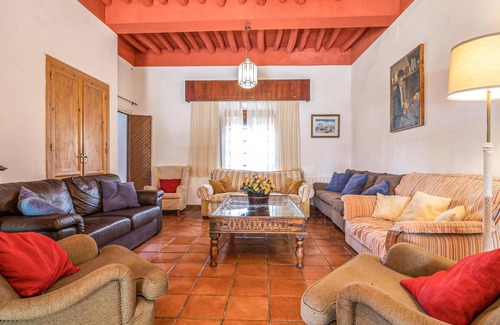 Tocon House | 579 m² House ∙ 6 bedrooms ∙ 14 guests