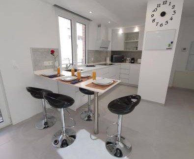 Central District Apartment | 60 m² Apartment ∙ 2 bedrooms ∙ 4 guests