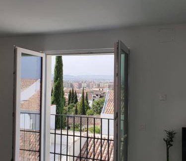 Central District Apartment | 60 m² Apartment ∙ 2 bedrooms ∙ 4 guests