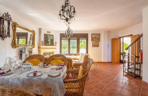 Conchar Villa | 600 m² Villa ∙ 6 bedrooms ∙ 14 guests