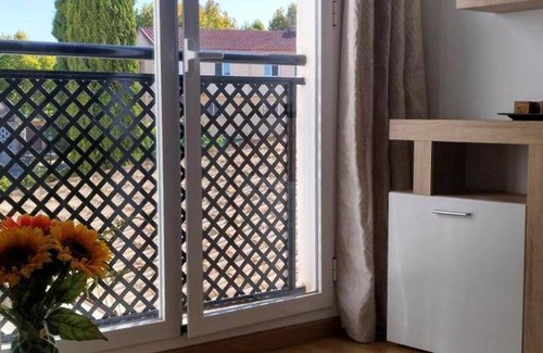 Fuente Vaqueros Apartment | 65 m² Apartment ∙ 1 bedroom ∙ 4 guests
