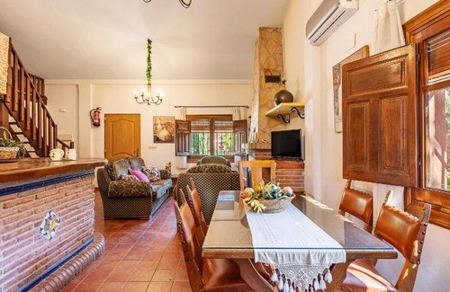 Niguelas House | 75 m² House ∙ 4 bedrooms ∙ 10 guests
