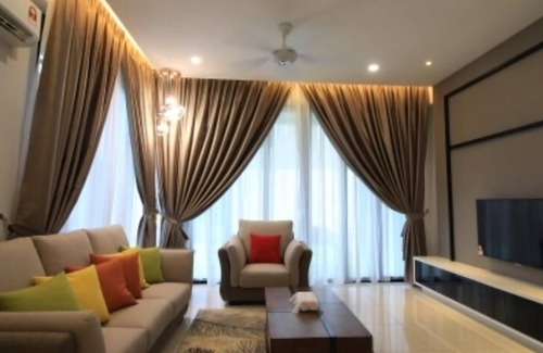 Seri Kembangan Apartment | #8 Tropical Evilla Executive Suite