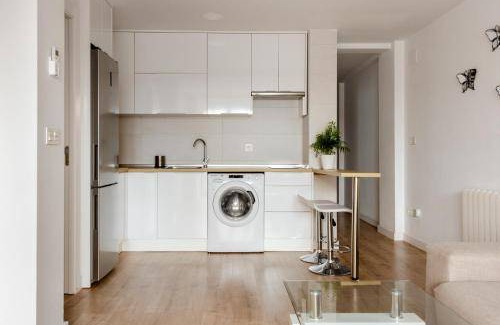 Figares Apartment | 80 m² Apartment ∙ 4 bedrooms ∙ 9 guests