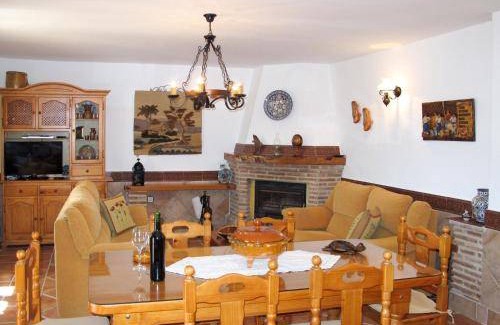 Almunecar House | 80 m² House ∙ 2 bedrooms ∙ 4 guests