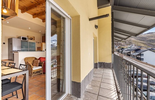 Pradollano Apartment | 85 m² Apartment ∙ 3 bedrooms ∙ 5 guests