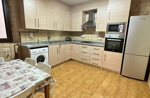 Central District Resort | 85 m² Private room ∙ 1 bedroom ∙ 1 guest