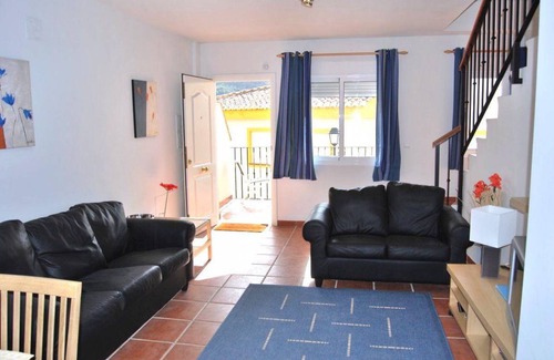 Albunuelas House | 90 m² House ∙ 2 bedrooms ∙ 4 guests