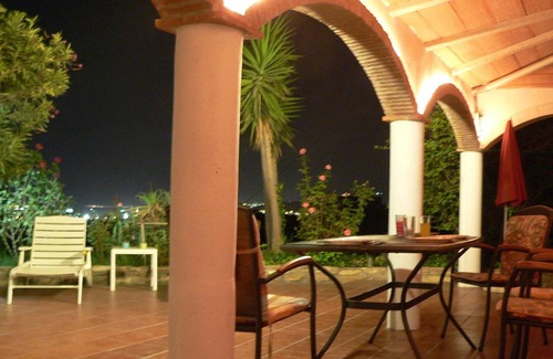 Motril House | 90 m² House ∙ 2 bedrooms ∙ 4 guests