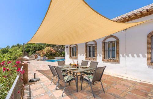 Otivar House | 90 m² House ∙ 3 bedrooms ∙ 7 guests