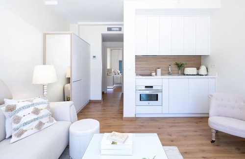 San Pedro Apartment | A Piece of Heaven over the Alhambra 2br