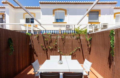 Salobrena Apartment | adosado con piscina junto a la playa