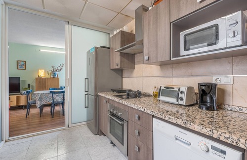 Beiro Apartment | Apartment 'Granada David' with Shared Terrace, Wi-Fi and Air Conditioning