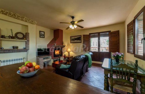 Niguelas Cottage | Cabin ∙ 4 bedrooms ∙ 3 guests
