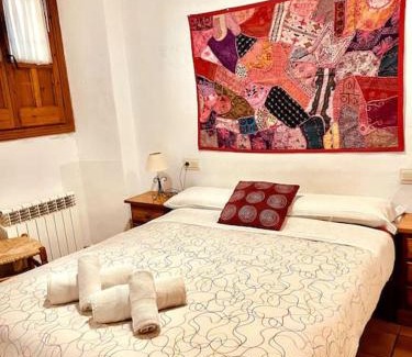 Albaicin Apartment | Charming Spacious Albayzin Apartment