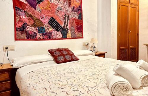 Albaicin Apartment | Charming Spacious Albayzin Apartment