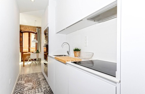 Central District Apartment | Charming studio near the Cathedral. Zacatin 302