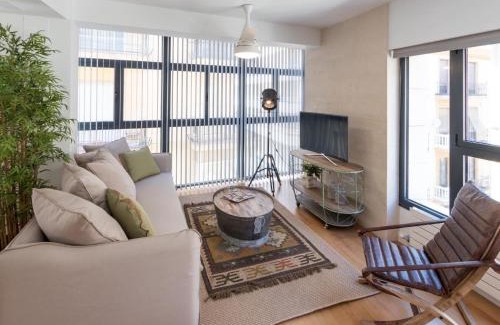 Central District Apartment | Chezmoihomes Plaza Nueva Deluxe