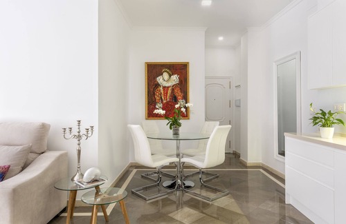 Centro - Sagrario Apartment | Cozy Apartment Suited for Couples. Sagrado Corazon